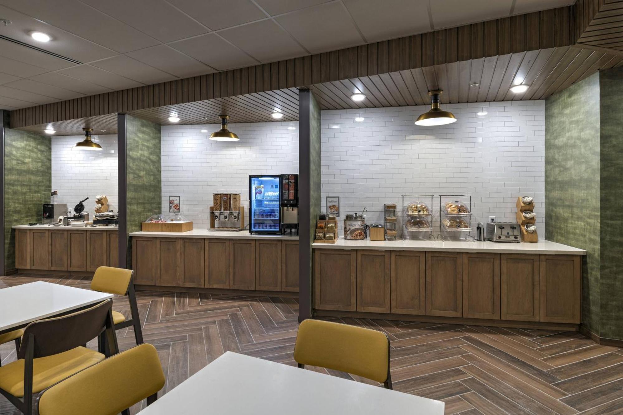 Fairfield And By Marriott St Louis Downtown Hotel 3*