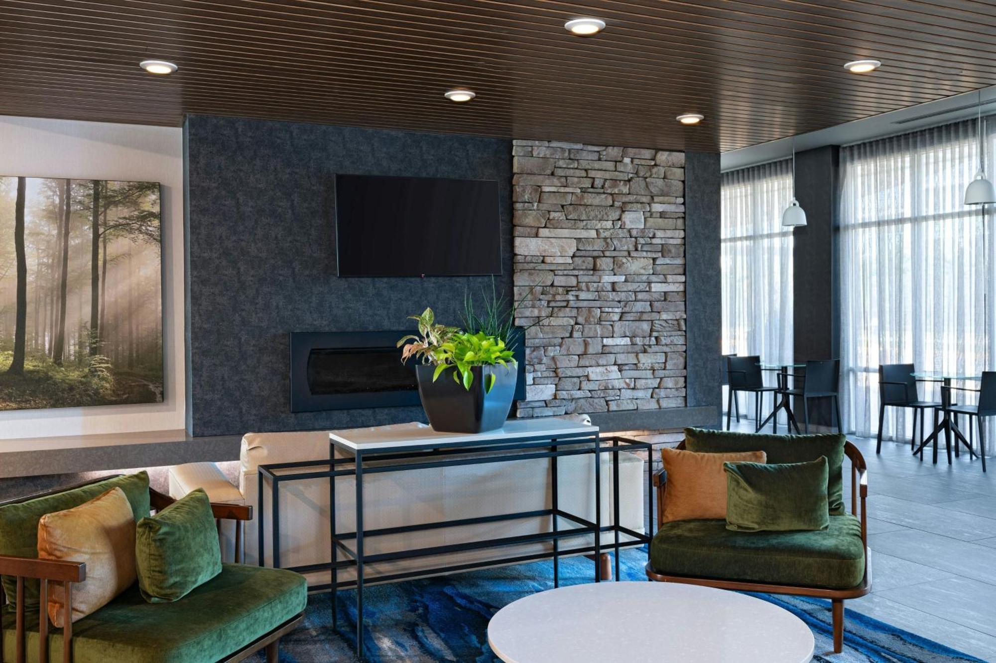 Fairfield And By Marriott St Louis Downtown 3*